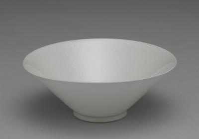 图片[2]-Flared bowl with lotus and eight treasures decoration in sweet-white glaze, Ming dynasty, Yongle reign (1403-1424)-China Archive